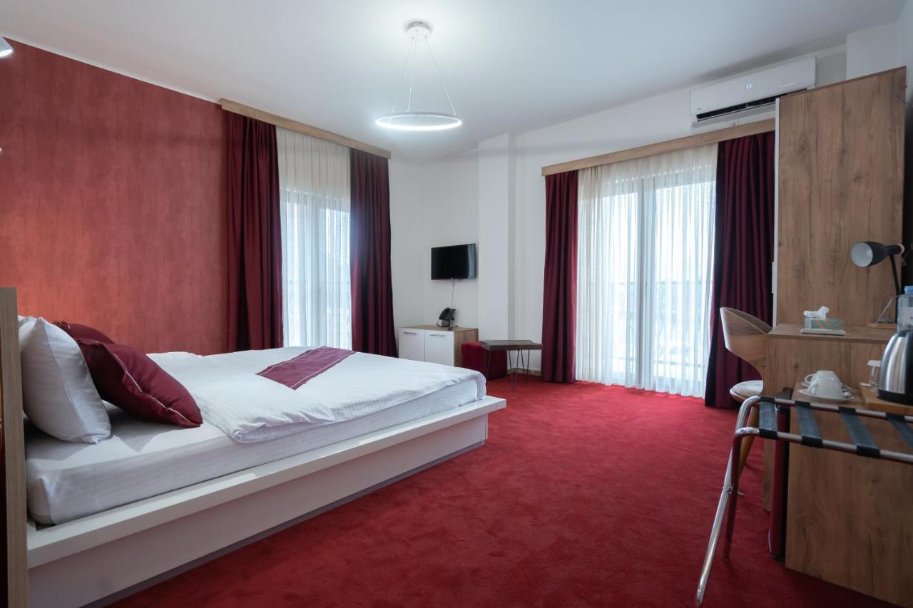 Austrian Palace Hotel Скопие Екстериор снимка