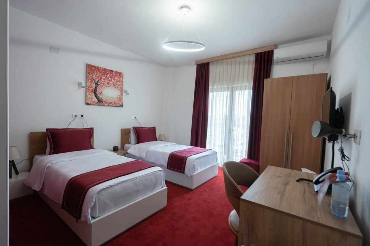 Austrian Palace Hotel Скопие Екстериор снимка