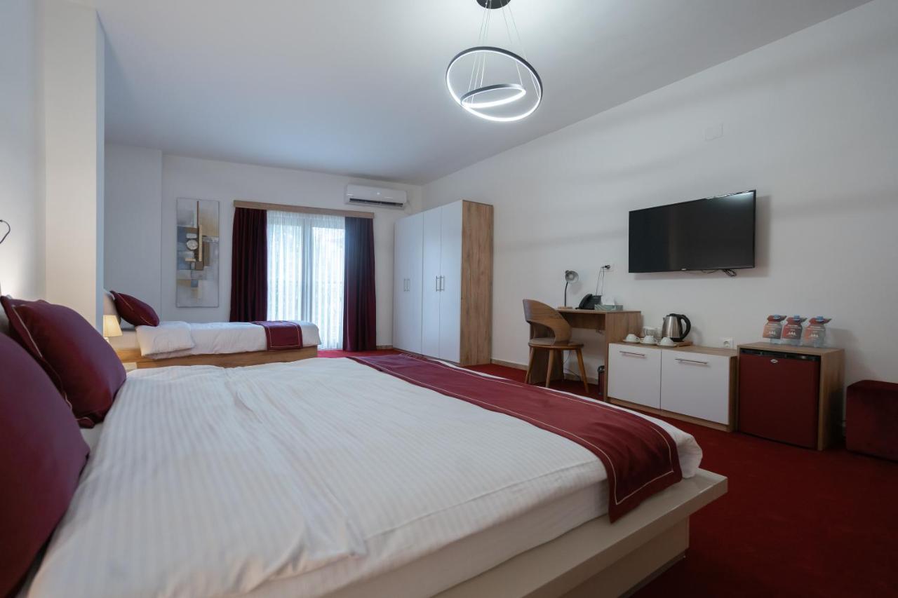 Austrian Palace Hotel Скопие Екстериор снимка