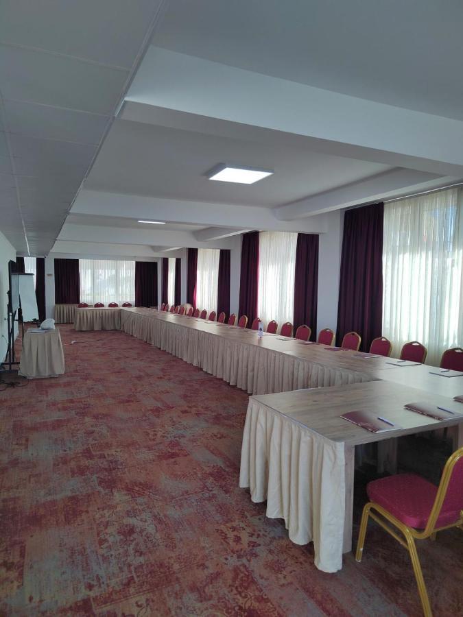 Austrian Palace Hotel Скопие Екстериор снимка